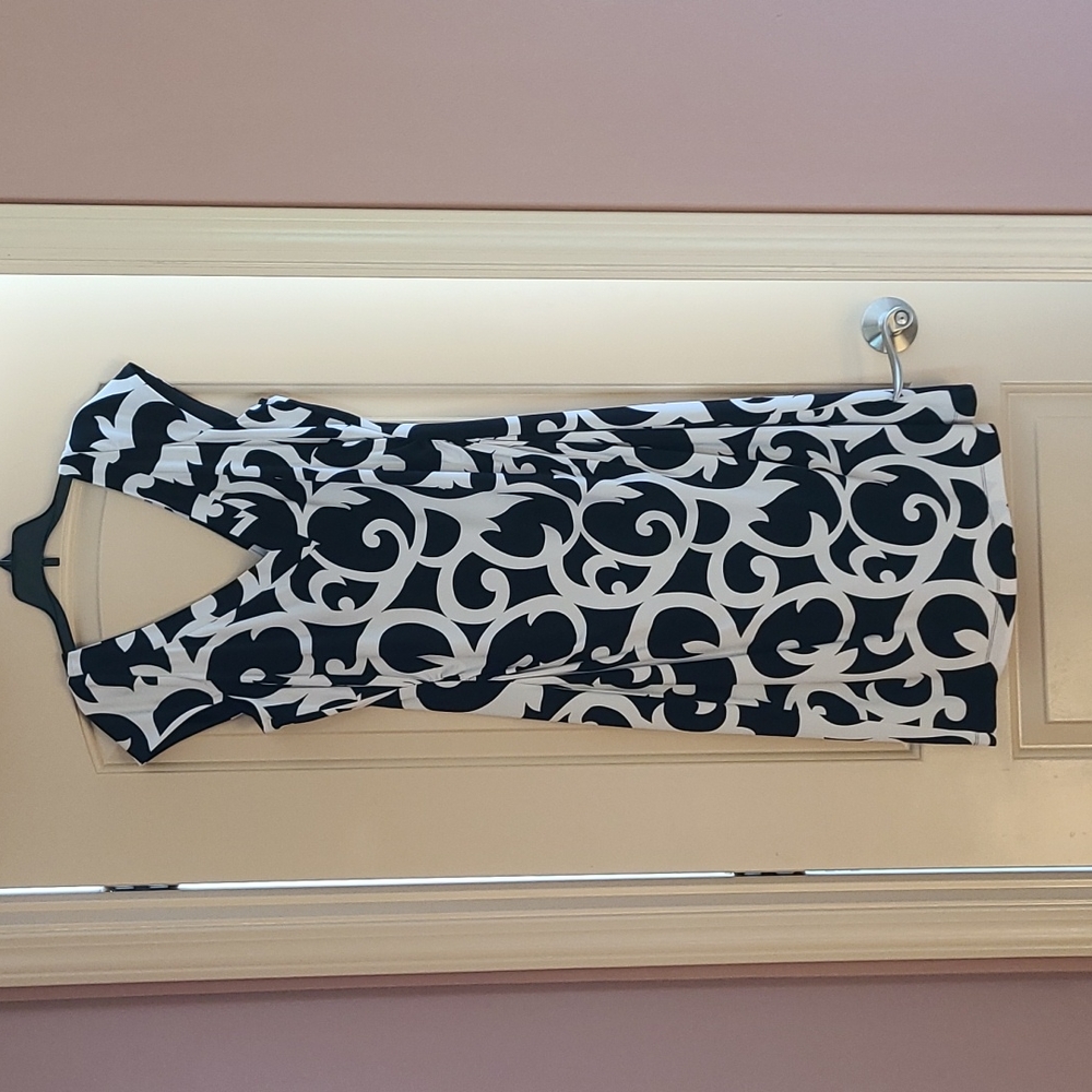 Woman's Dress Size 14 WHBM